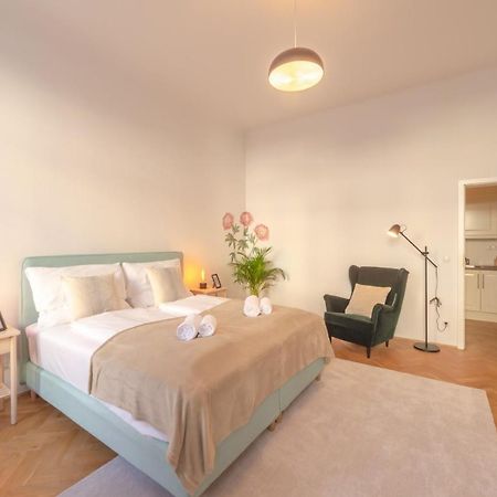 Beautiful 1 bedroom apartment near Schönbrunn palace Wien Exteriör bild