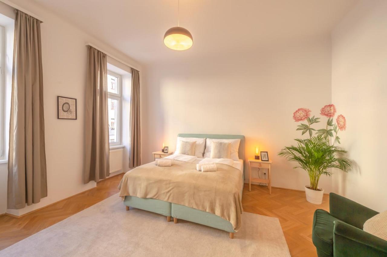 Beautiful 1 bedroom apartment near Schönbrunn palace Wien Exteriör bild