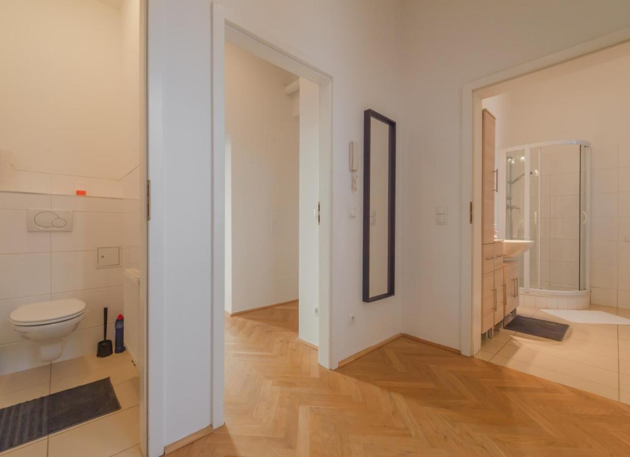 Beautiful 1 bedroom apartment near Schönbrunn palace Wien Exteriör bild